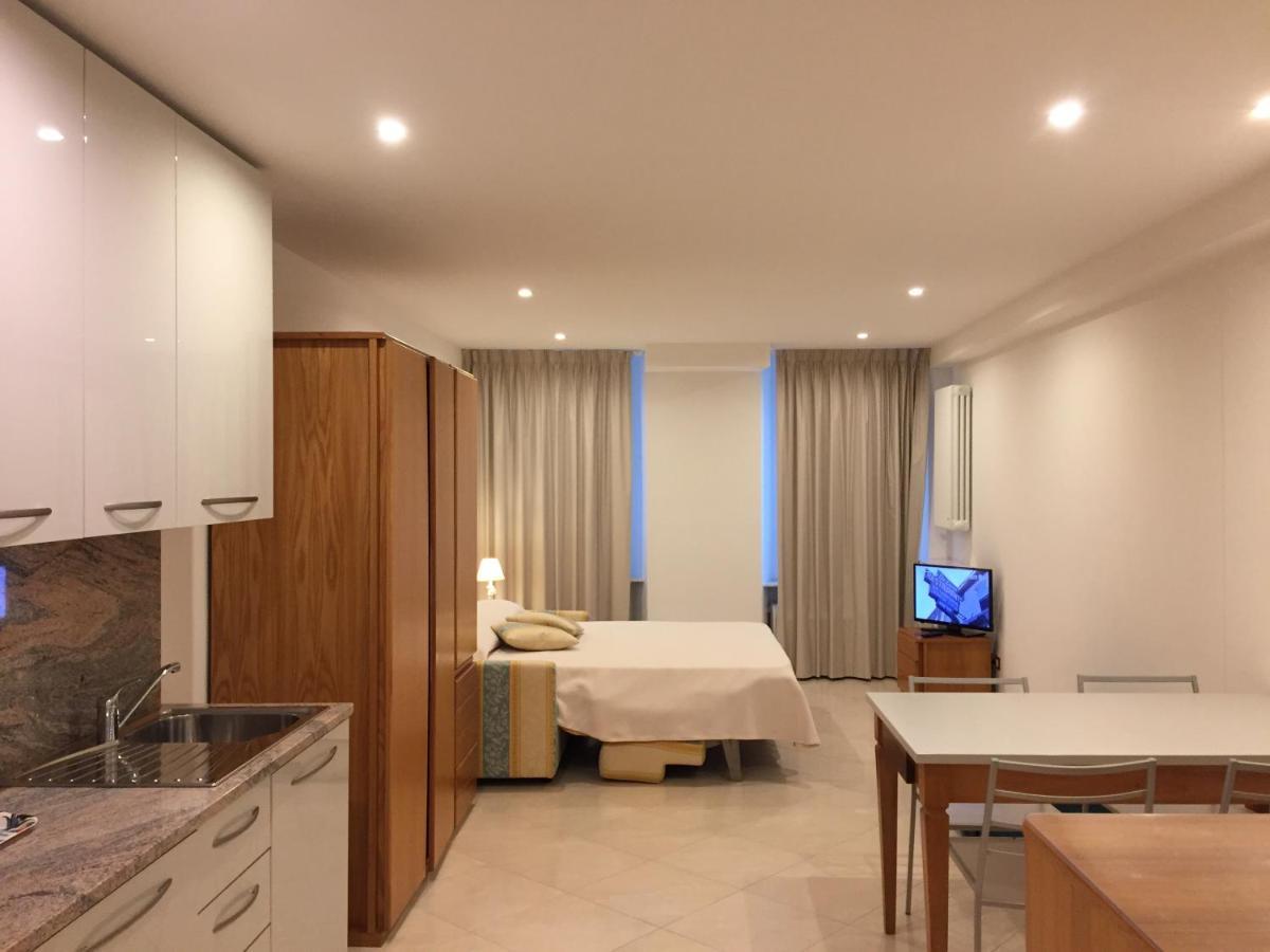 Genovese Villa Elena Appartamenti Варацце Екстер'єр фото